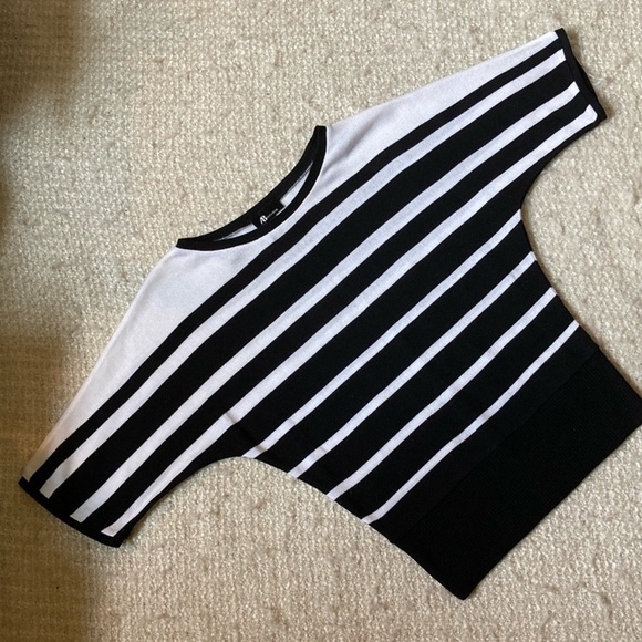 💘NWOT AB STUDIO WOMENS SIZE SMALL BLACK & WHITE STRIPED DOLMAN SWEATER - Picture 9 of 14